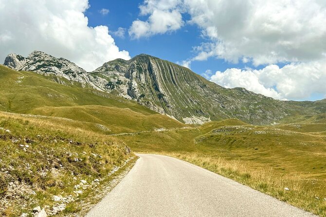 1-Day Montenegro Hiking Tour to Durmitor National Park - The viewpoints that justify the climb: Škrčki Pogled, Jablan, and Black Lake
