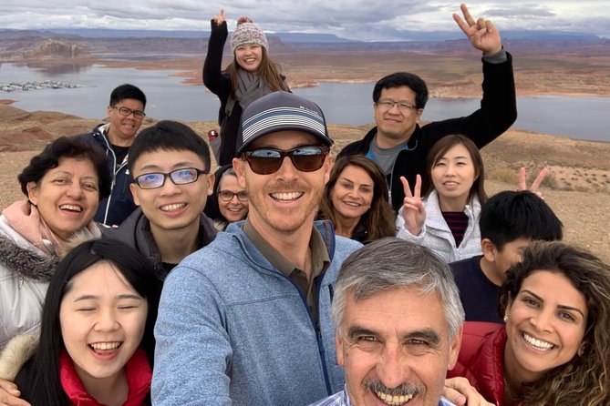 2 Day: Grand Canyon, Antelope Canyon, Horseshoe Bend, Zion Tour - Guides and small-group energy: why it often lands at 5 stars