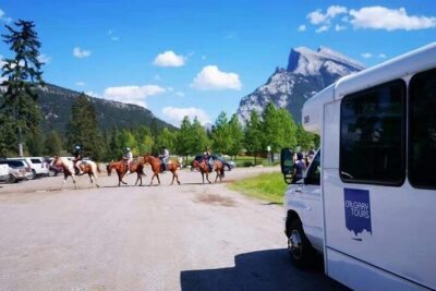 3-Day Canadian Rockies Tour: Yoho & Jasper National Park - Yoho National Park stops: Natural Bridge and Emerald Lake