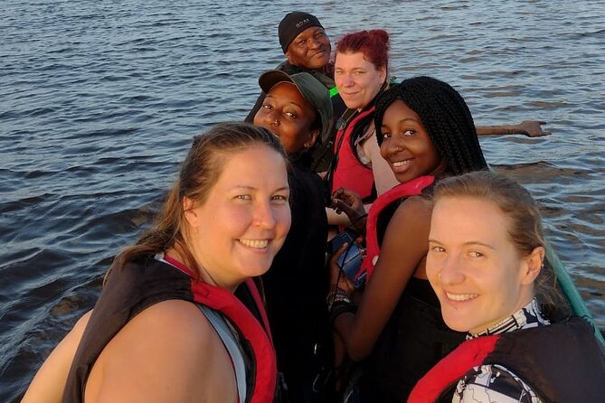 3-hour canoe tour through Tortuguero National Park - The guide’s value: learning the forest, not just passing through
