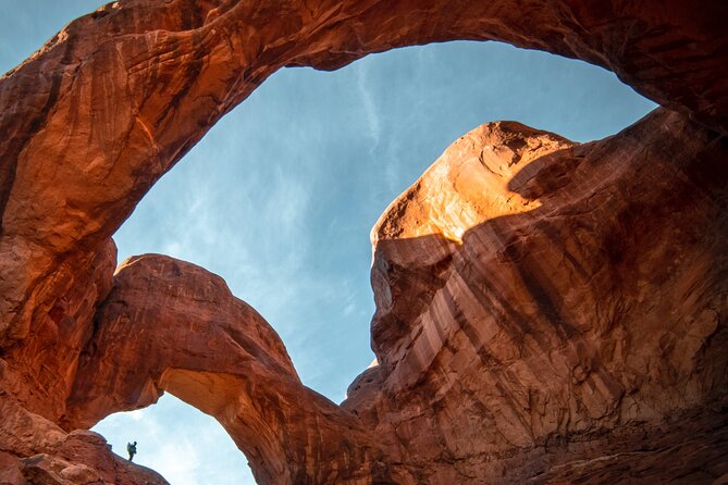 3-Hours Sunset Arches National Park Pavement Sights Tour - Where to meet and how the tour ends