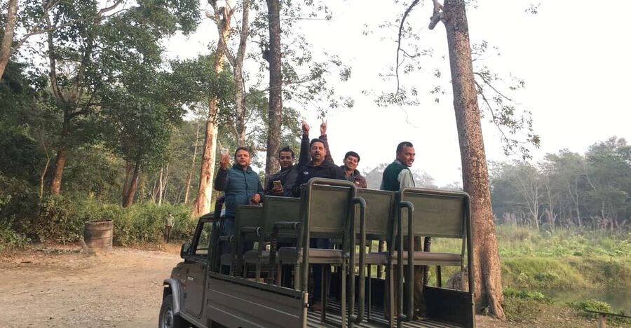 3 Nights 4 Days Chitwan National Park with Tower Night Stay - Guides and group size: why small numbers matter in the park
