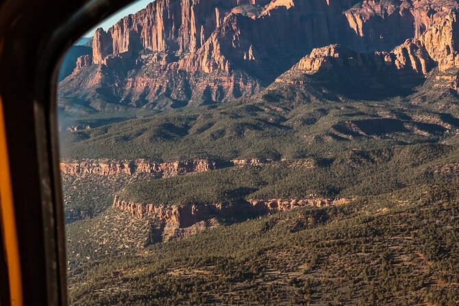 35 Mile - Zion National Park Panoramic Helicopter Flight - What you hear in the air: Red Butte and Kolob Canyons explained