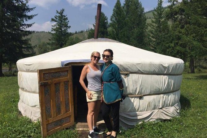 5 Days Terelj national Park Tour From Central Mongolia - Included meals and homestays: what you gain when logistics are handled