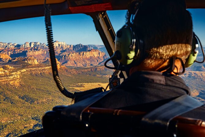 55 Mile - Helicopter Tour Around Zion National Park - Group Size, Weight Rules, and Comfort in a Small Helicopter