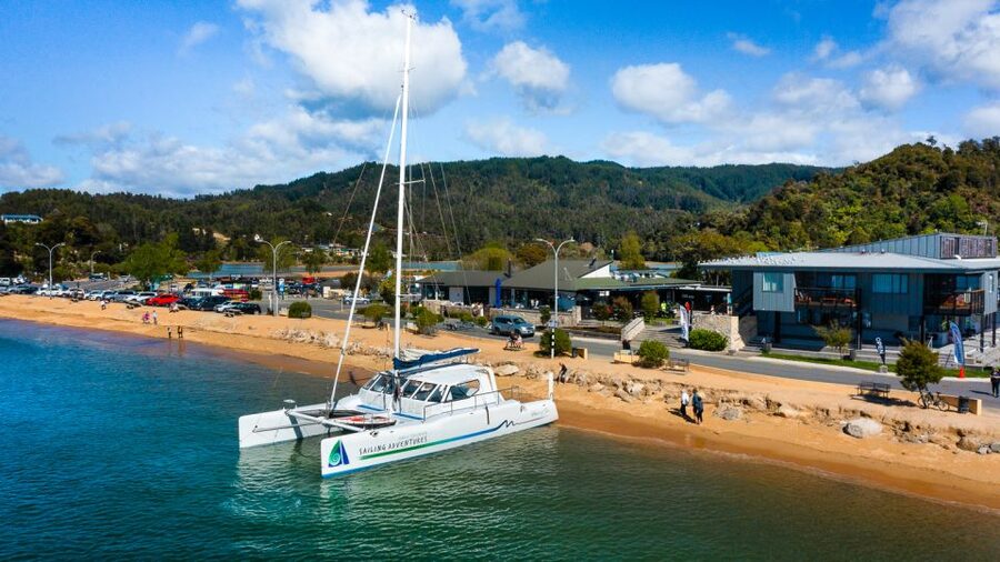 Abel Tasman National Park: Day Sailing Adventure with Lunch - The Best Sights From the Water: Seals, Adele Island, and Split Apple Rock