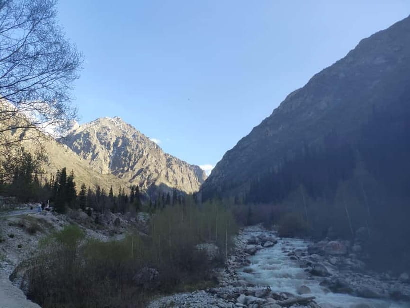 Ala Archa National Park: Hiking and Outdoor Adventure tour - Photo stops that feel different: hand-feeding + panoramas