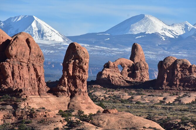 Arches National Park 4x4 Adventure from Moab - Eye of the Whale: short walk, big payoff