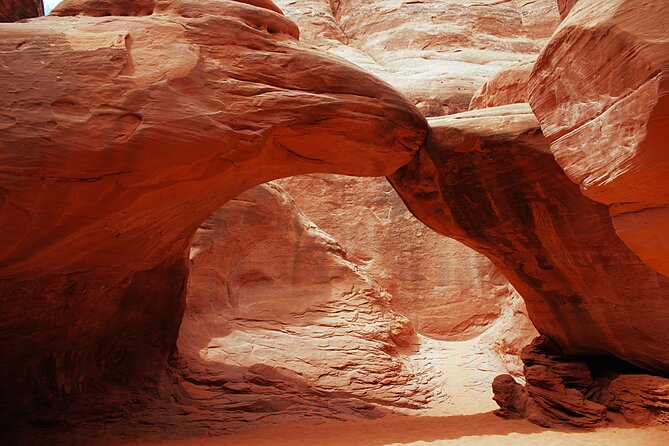 Arches National Park Backcountry Tour - How the guide experience changes what you notice