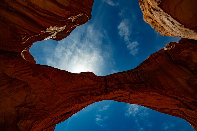 Arches National Park Backcountry Tour - Comfort and pacing: why heat, A/C, and snacks matter