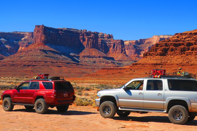 Arches National Park Backcountry Tour - Stop highlights: Marching Men, Tower Arch, Eye of the Whale Arch
