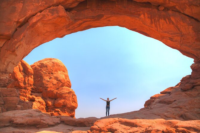 Arches National Park Hike Challenge: Tackle Devils Garden 7m Loop - Moab pickup, 7:00 am start, and why it changes the whole day
