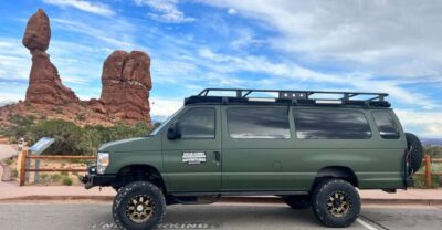 Arches National Park: Sunset Pavement Van Tour - Riding Arches by van: comfort plus real viewpoints