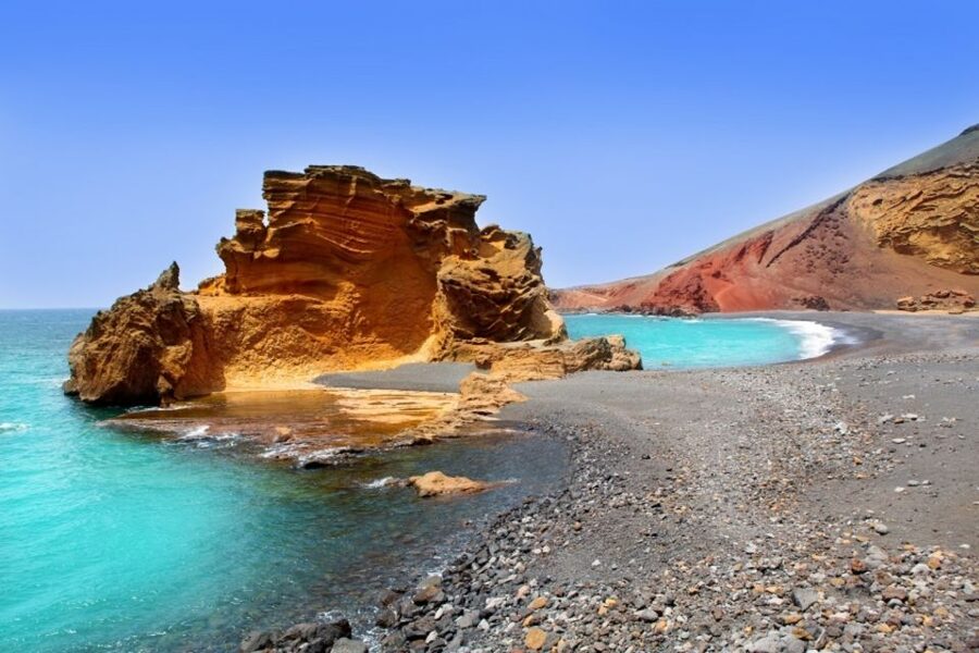 Arrecife/Playa Blanca: Timanfaya National Park Area Day Tour - Coach Time, Language Changes, and How to Stay Sane