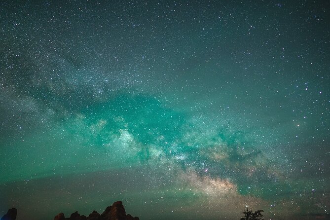 Astro-Photo, Hiking and Stargazing Tour in Arches National Park - Phone settings and camera tips that actually help