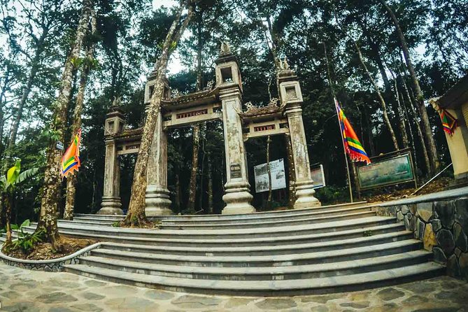 Ba Vi National Park Private Tour: Sightseeings & Jungle Hikking - Thuong Temple and Lunch at the Food Zone: Plan to Eat On Your Own