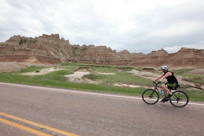 Badlands National Park by Bicycle - Private - Picnic lunch and the small support details that matter