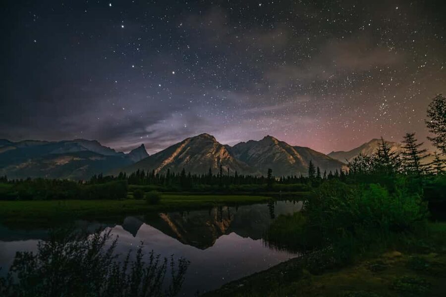 Banff: Guided Sunset and Stargazing Tour - Sunset-to-Stars Starts at the Cave and Basin Parking Lot