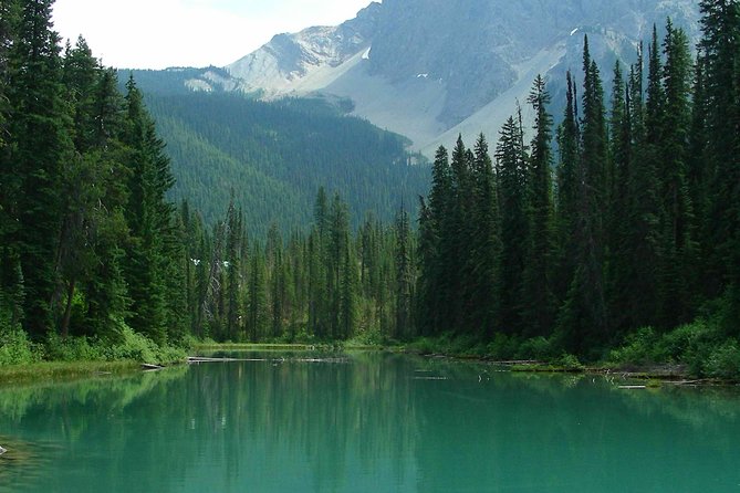 Banff, Lake Louise & Yoho National Parks 2-Day Tour - Day 2 in Yoho and Lake Louise: Emerald Lake to Moraine Lake