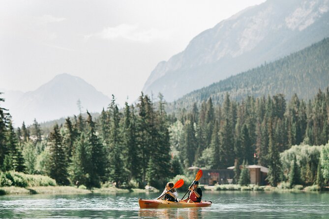 Banff National Park- Double Kayak Experience - Meeting at Banff Canoe Club and getting on the water fast