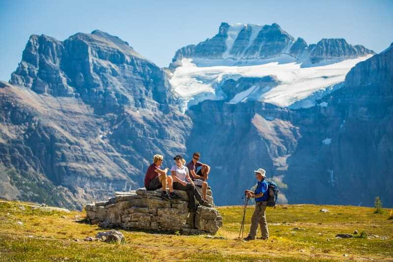 Banff National Park: Guided Signature Hikes with Lunch - Lunch in the Rockies: why the picnic makes this feel different
