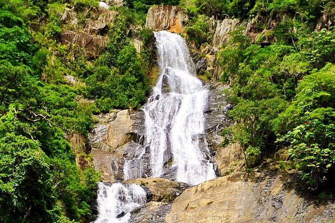 Barron Gorge and Kuranda National Park Half Day Rainforest and Waterfall 4WD Tour from Cairns - What to pack for a rainforest 4WD half day