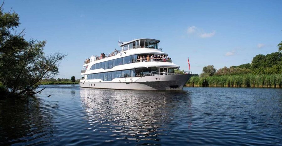 Biesbosch: Boat Cruise through National Park - Wildlife Spotting in the Biesbosch: Beavers and Birds in Real Time