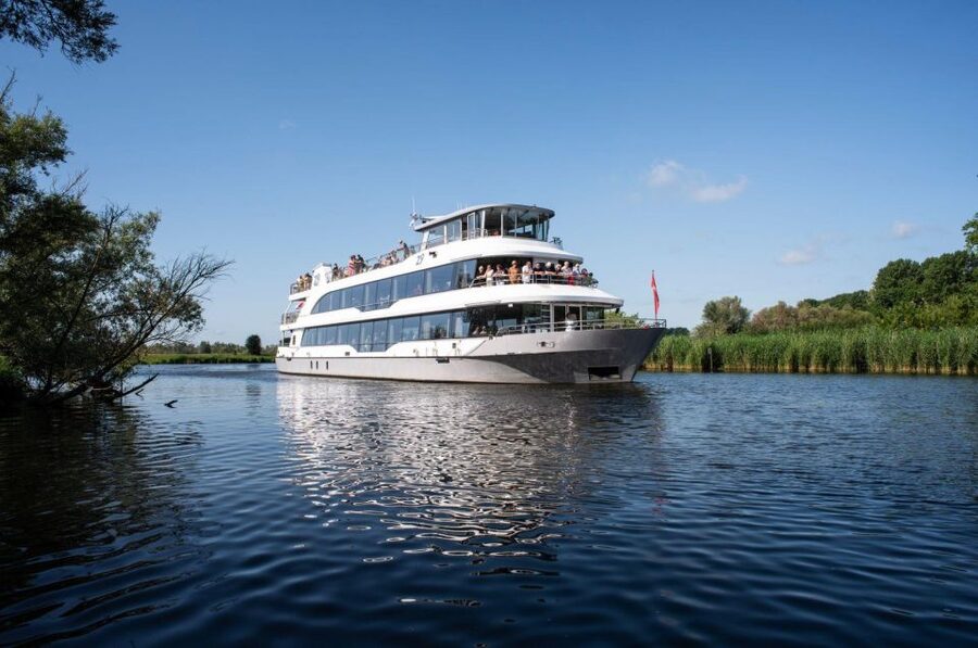 Biesbosch: Boat Cruise through National Park - Snacks, Drinks, and Value: What the $21 Ticket Really Means