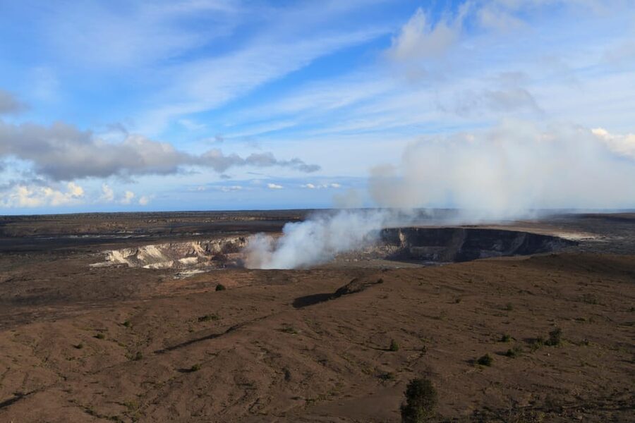 Big Island: Hawaii Volcanoes National Park and Hilo Tour - Punaluʻu Black Sand Beach: turtle time with a real pause built in