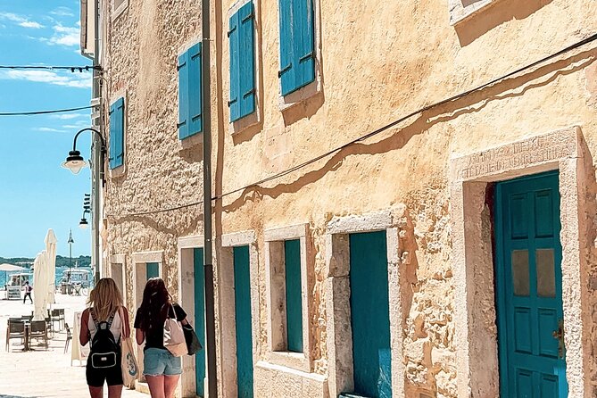 Brijuni Boat Tour with Lunch & Drinks – Swim Stop Included - Passing Buildings, Forts, and Veliki Brijun: Why the Boat Route Matters