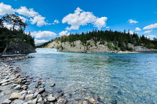 Calgary/Canmore/Banff: Enchanting Banff National Park Day Tour - Surprise Corner and Banff Avenue: classic viewpoints plus town time