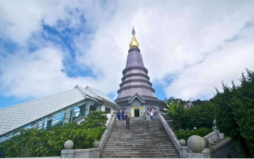 Chiang Mai: Doi Inthanon National Park and Pha Dok Siew Trek - Karen village stop and coffee tasting: culture you can actually talk about