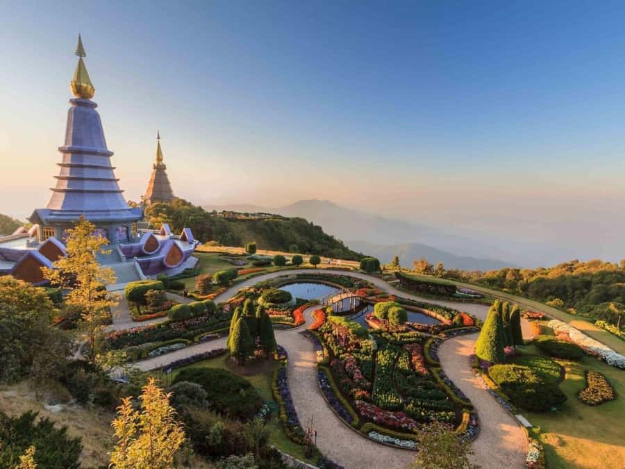 Chiang Mai: Doi Inthanon National Park, Waterfall & Lunch - The park day climate: pack for cool air, even in Thailand