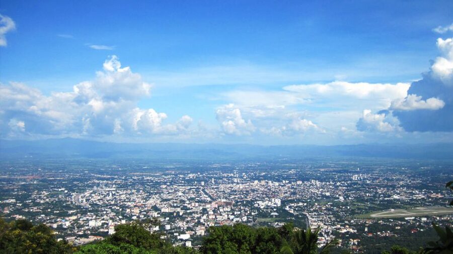 Chiang Mai: Doi Suthep National Park Leisure Hiking & Biking - Wat Pha Lat and the Queen Summer Palace pause: more variety than a single-temple day
