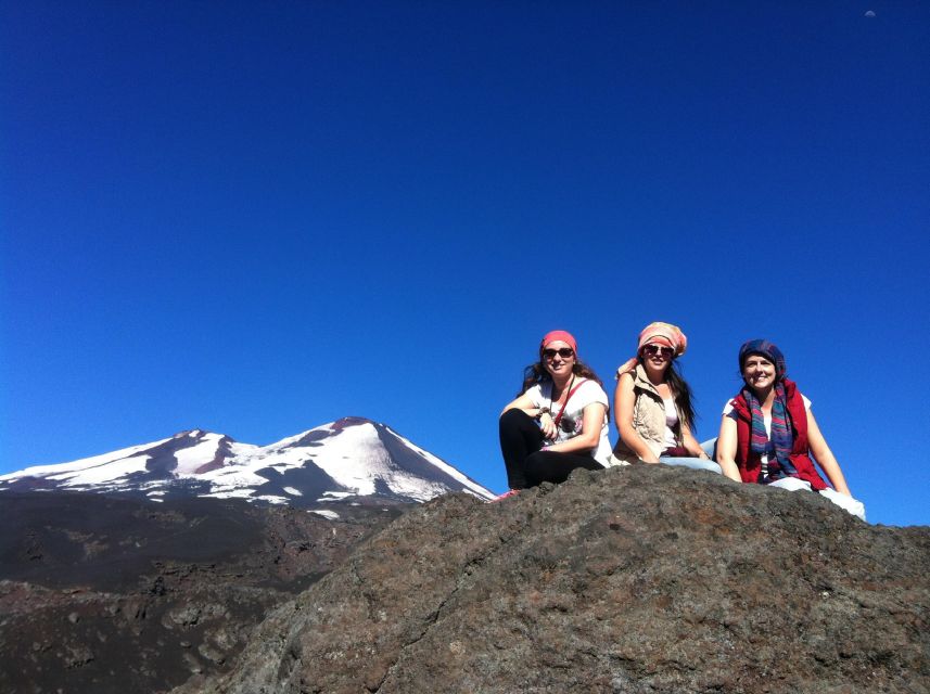 Conguillío National Park Tour, Full day - Conguillío Lake and Araucaria trees: the slow stop that adds depth