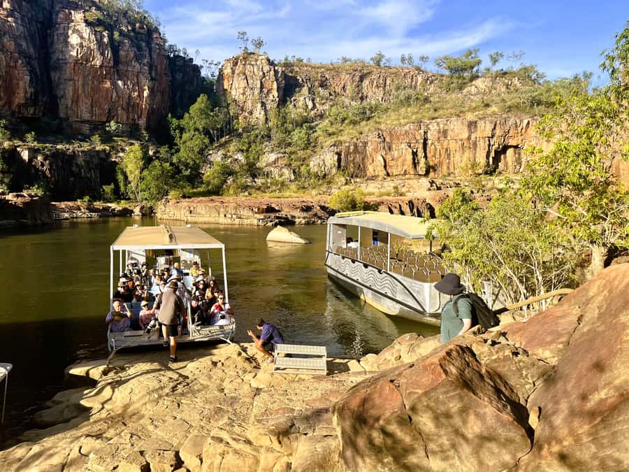 Darwin: Nitmiluk National Park Tour & Katherine Gorge Cruise - NitNit Dreaming cruise: Katherine Gorge’s sandstone walls and Jawoyn Dreamtime