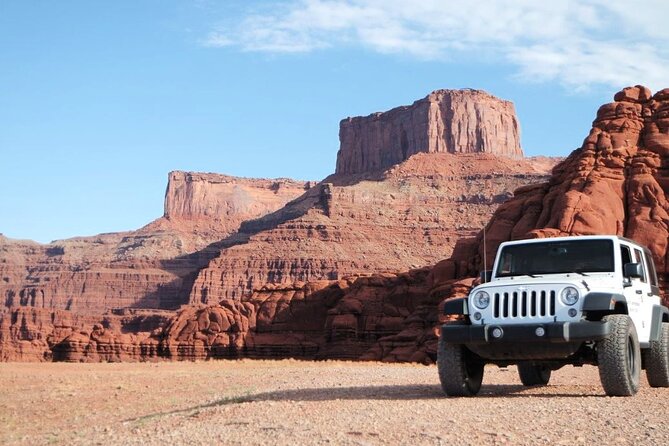 Day Tour Arches and Canyonlands National Park in Utah - Arches National Park: Willow Springs Road, Utah Raptor State Park, and the key viewpoints