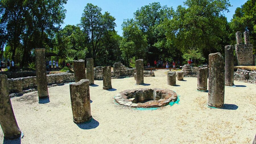 Day Trip to Saranda and Butrint National Park from Corfu - Sarandë: promenade time, lunch stop, and a calmer second act