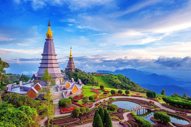Doi Inthanon National Park with Nature Trail Trekking 1-Day Tour - Wachirathan Falls Stop: Waterfall Views on a Time Budget