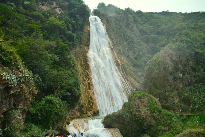 El Chiflon Waterfalls and Montebello Lakes National Park Day Trip - Guide-led nature time: what you gain beyond photos