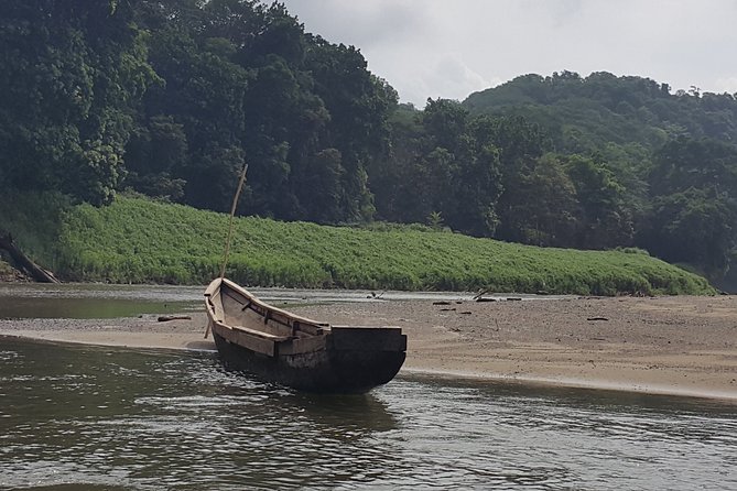 Embera Experience at the Chagres National Park - Puerto Corotú: where the Embera meet you by the lake