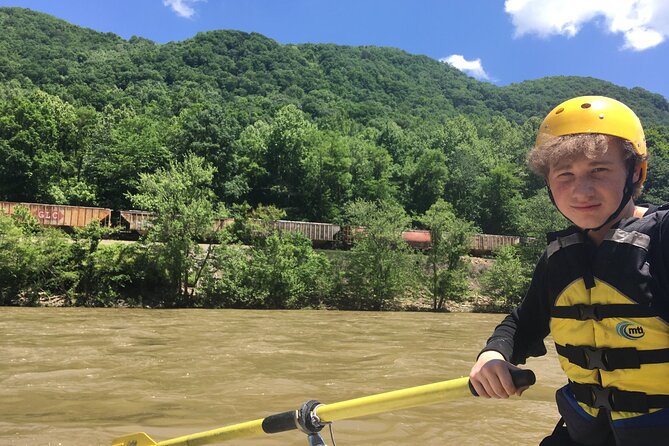 Family Rafting in the New River Gorge National Park - Rapidity levels you can trust: Class I–II explained the practical way