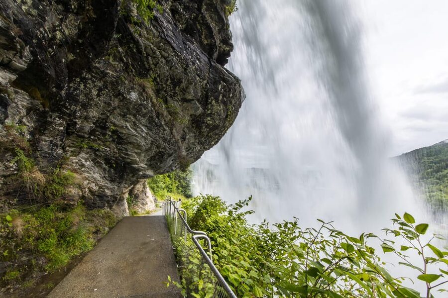 From Bergen: Folgefonna National Park & Glacier Lake Tour - Price and Value for a $222, 10-Hour Day