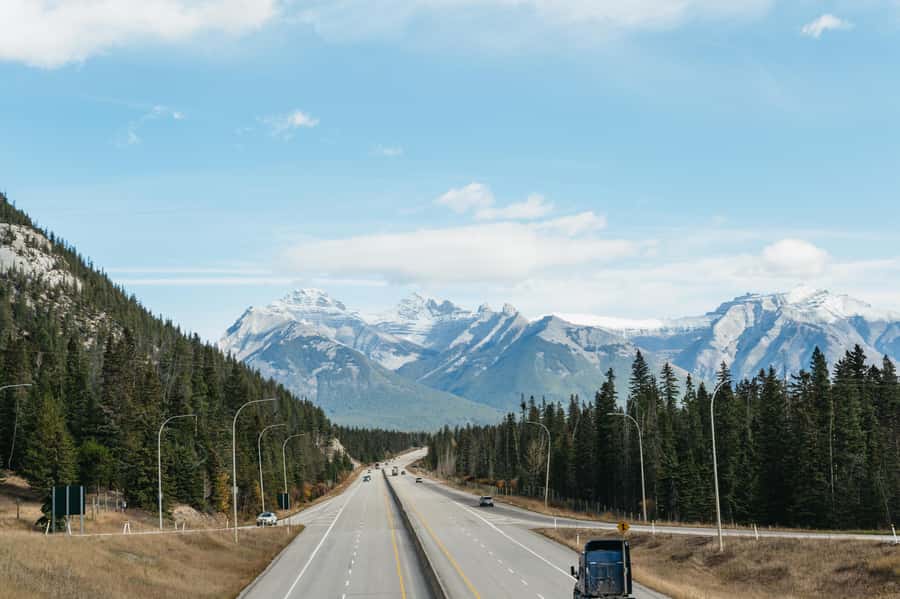 From Calgary: Private Banff National Park Day Trip - Price and Logistics: Is $863 Worth It?
