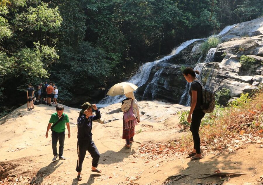 From Chiang Mai: Doi Inthanon National Park Hiking Tour - What to wear and pack for a comfort-first hike