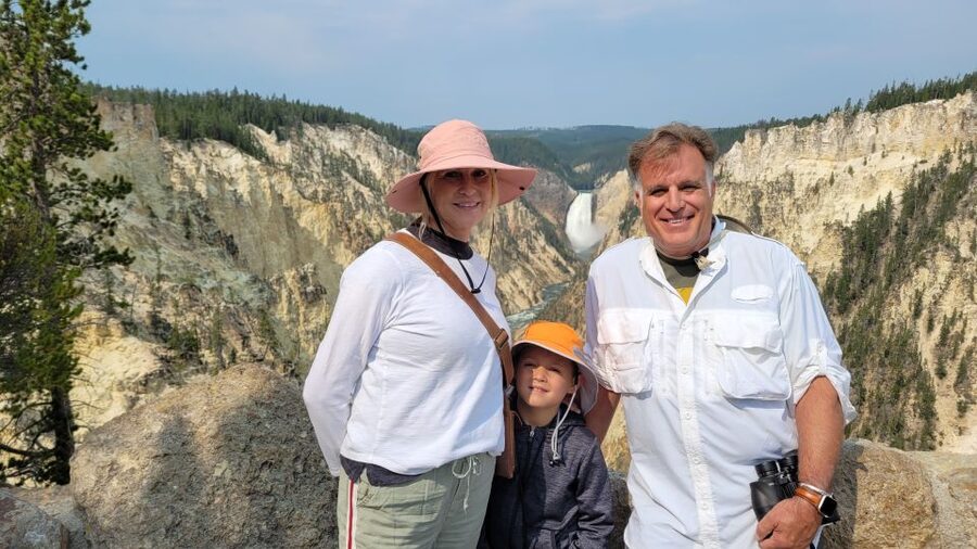 From Cody: Full-Day Yellowstone National Park Tour - Artist Point and the Yellowstone Canyon View: A Signature Yellowstone Moment