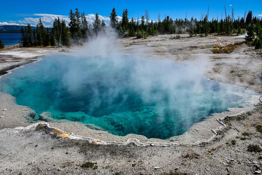 From Cody: Full-Day Yellowstone National Park Tour - Old Faithful Timing at Upper Geyser Basin: The Eruption Moment