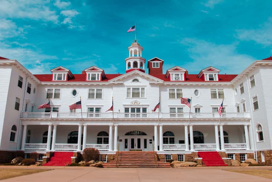 From Denver: Rocky Mountain National Park Day Trip and Lunch - Stanley Hotel: pop-culture payoff without extra planning