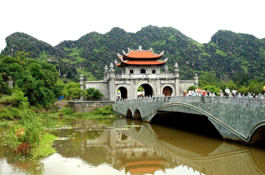 From Hanoi: Ninh Binh & Cuc Phuong National Park 2-Day Tour - The morning trek in Vietnam’s oldest forest: fauna, flora, and real terrain