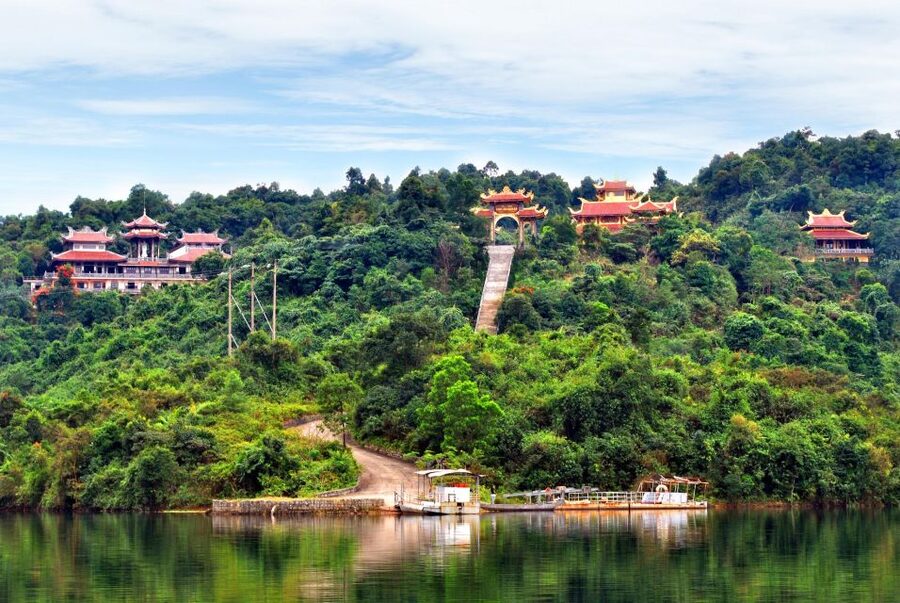 From Hue/Da Nang/Hoi An: Bach Ma National Park Trekking Tour - Five Lakes Trail: the hike, then the swim break